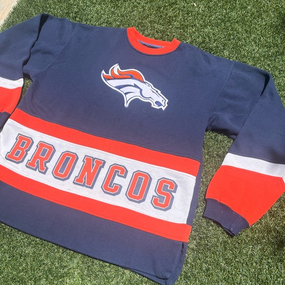 VTG 00s / Y2K NFL Denver Broncos Sweatshirt - Picture 3 of 4